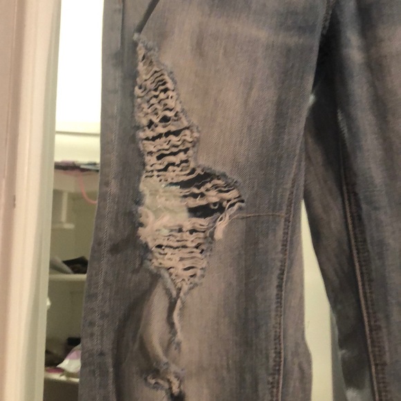 American Eagle girlfriend jeans - Picture 3 of 9